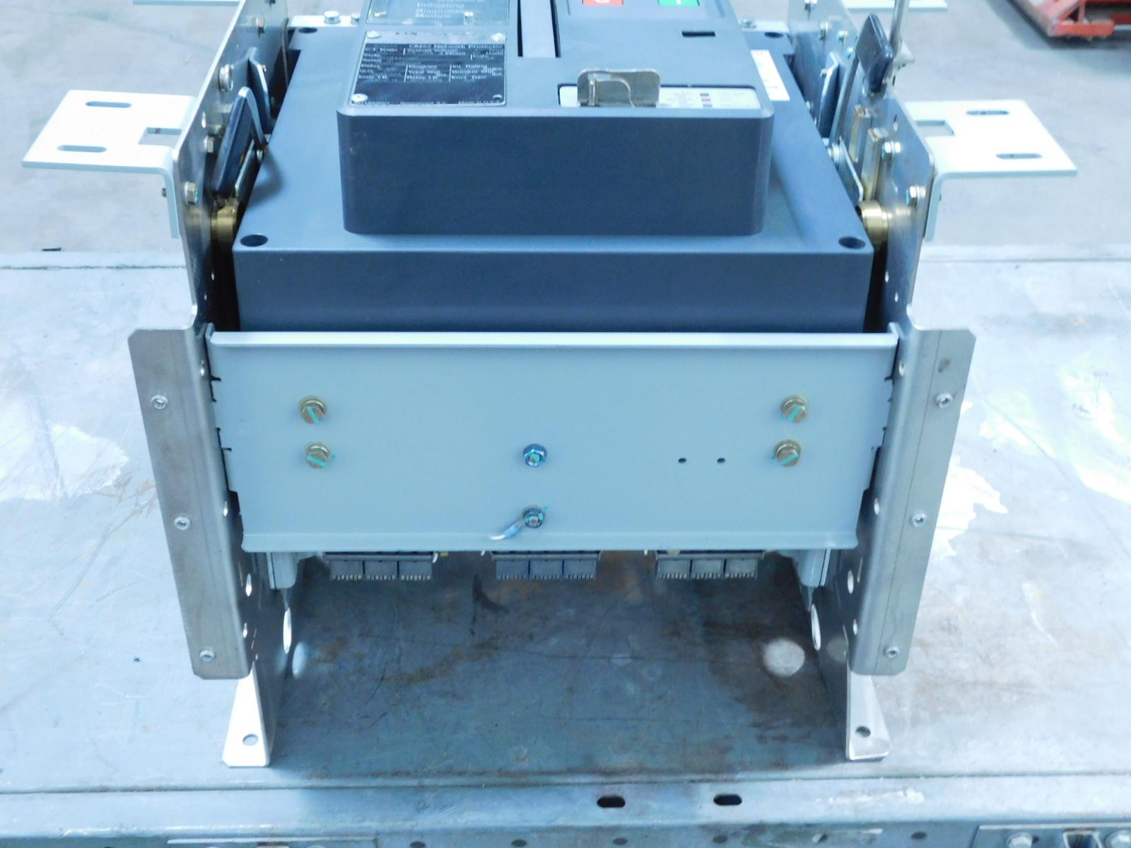 Eaton CM52 Network Protector 2000 AMP 216Y/125 Volts 3 Phase eBay